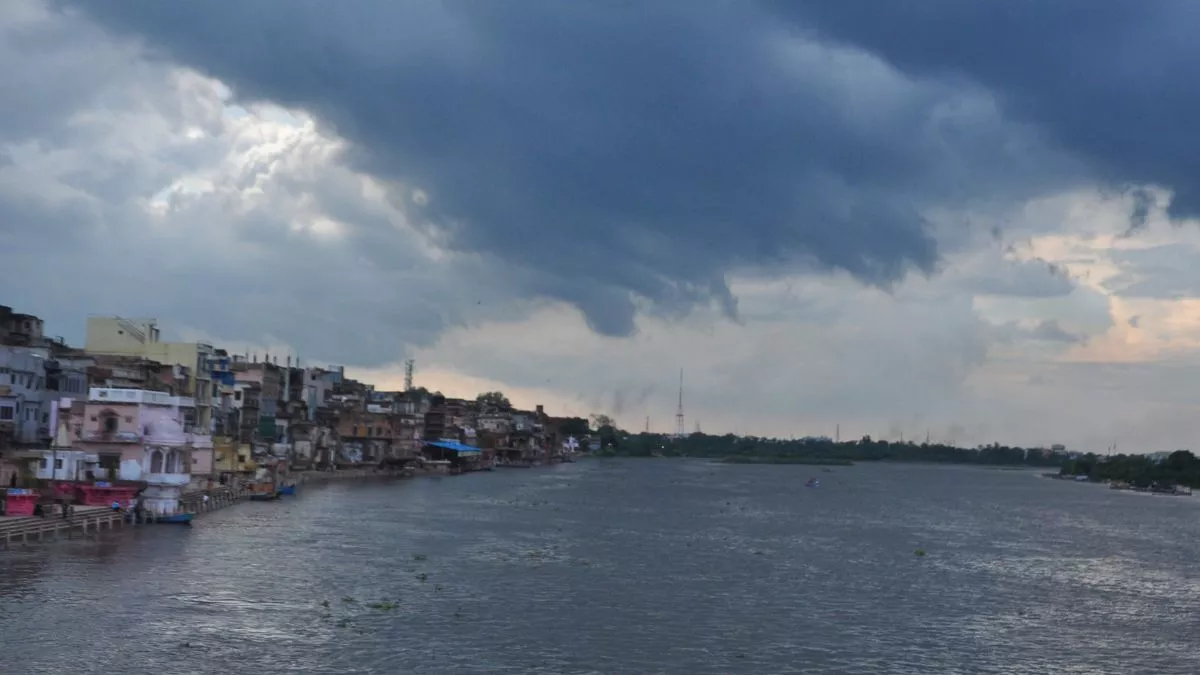 यमुना में गंदा पानी