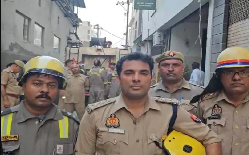 नोएडा के थाना सेक्टर 39 क्षेत्र के सेक्टर-104 स्थित एक होटल में लगी आग