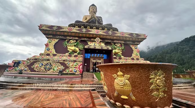 सिक्किम सरकार ने पर्यटकों के लिए कचरा बैग किया अनिवार्य।