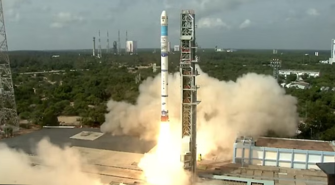 ISRO ने रचा इतिहास: SSLV-D3 लॉन्च, इससे आपदा को लेकर मिलेगा सटीक अलर्ट