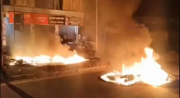 कर्नाटक के मांड्या में गणपति जुलूस के दौरान पथराव