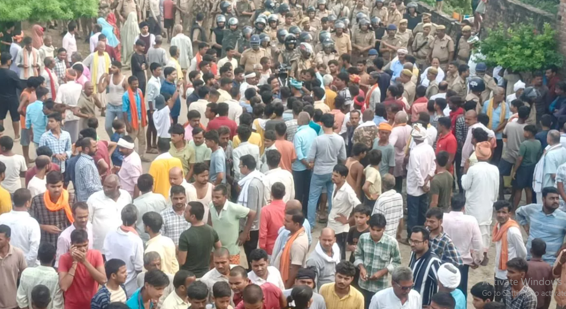 बहराइच में दुर्गा प्रतिमा विसर्जन के दौरान हिंसक झड़प, 1 की मौत