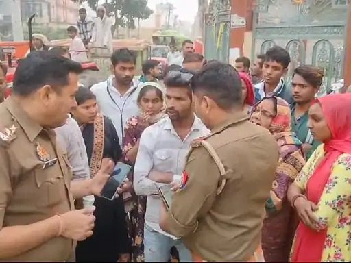 मथुरा में दिनदहाड़े महिला के साथ लूट, एक आरोपी गिरफ्तार