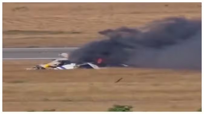 पोरबंदर एयरपोर्ट पर कोस्ट गार्ड हेलीकॉप्टर क्रैश,दो पायलट समेत तीन की मौत