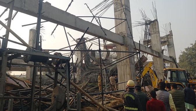 कन्नौज रेलवे स्टेशन पर लेंटर गिरने से बड़ा हादसा, 46 मजदूर दबे; मुख्यमंत्री ने दिए राहत कार्य तेज करने के निर्देश