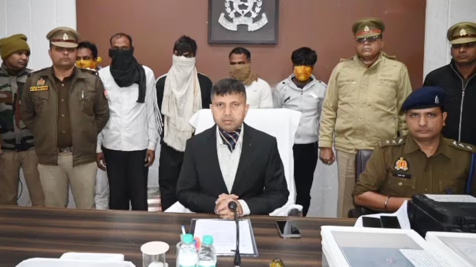 मथुरा में फर्जी मार्कशीट बनाने वाले गैंग का भंडाफोड़