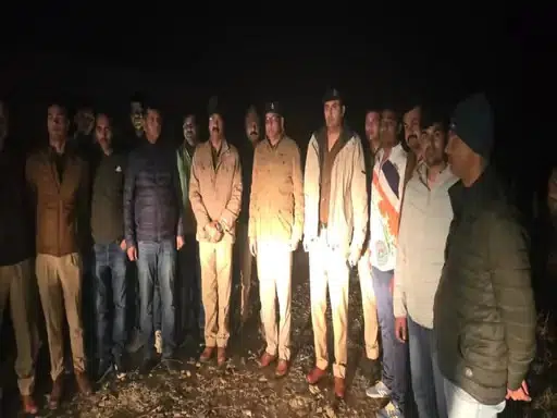 छाता में पुलिस और बदमाशों के बीच मुठभेड़
