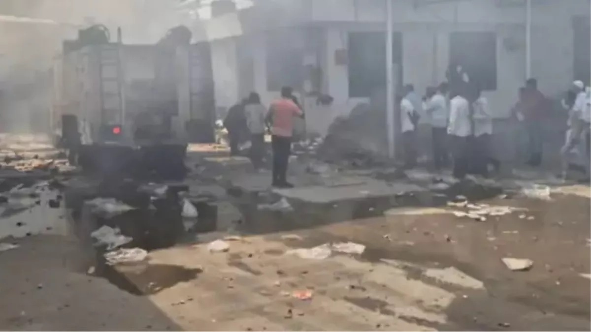 गुजरात हादसे में मरने वालों की संख्यां बढ़कर हुई 20