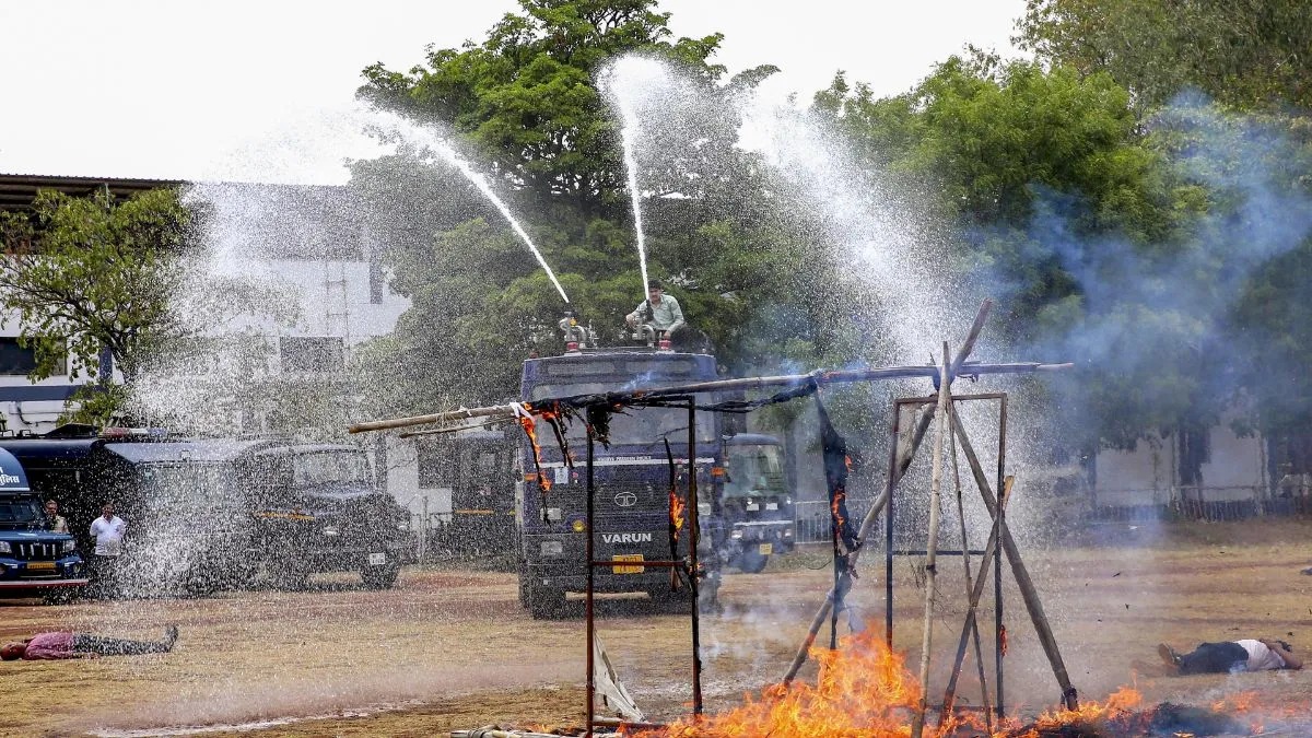 Mock Drill In India: दिल्ली से लेकर मुंबई तक देश भर में मॉक ड्रिल