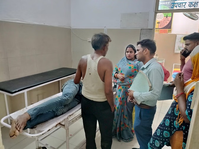 वृंदावन में महिला ने यमुना में लगाई छलांग, समय रहते बचाई गई जान