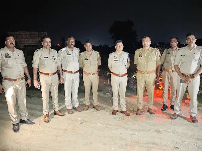 मथुरा पुलिस की बड़ी कामयाबी, मुठभेड़ के दौरान 11 केसों में वांछित बदमाश को किया गिरफ्तार