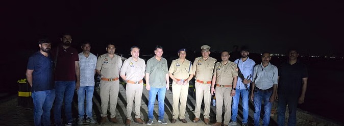 मथुरा: एसओजी और पुलिस टीम ने मुठभेड़ के दौरान चार लुटेरों को किया गिरफ्तार