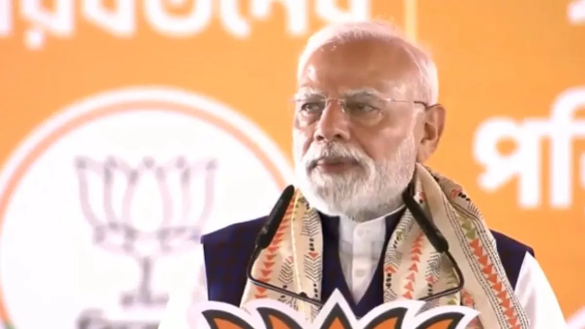 बंगाल को मिला विकास का तोहफ़ा, पीएम मोदी ने मेट्रो रूट और हाईवे प्रोजेक्ट्स का किया लोकार्पण