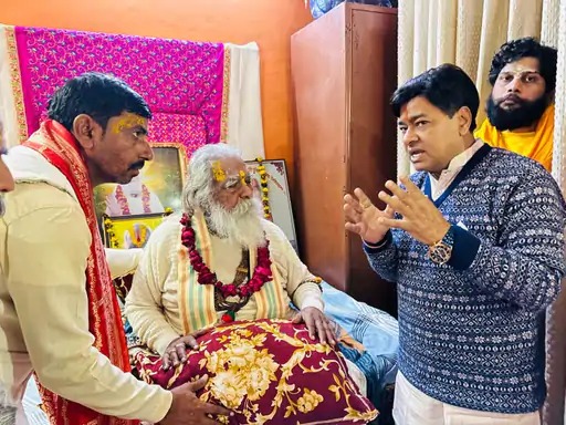 कृष्ण जन्मभूमि विवाद पर महंत नृत्य गोपाल दास से महत्वपूर्ण भेंट, आंदोलन की रणनीति तेज, 11 दिवसीय शौर्य दीपोत्सव का आगाज़