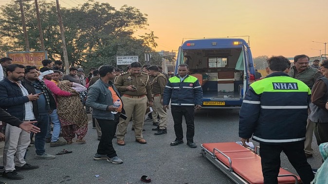 मथुरा में दर्दनाक हादसा: ट्रक ने बाइक सवारों को मारी टक्कर, मासूम समेत दो की मौत